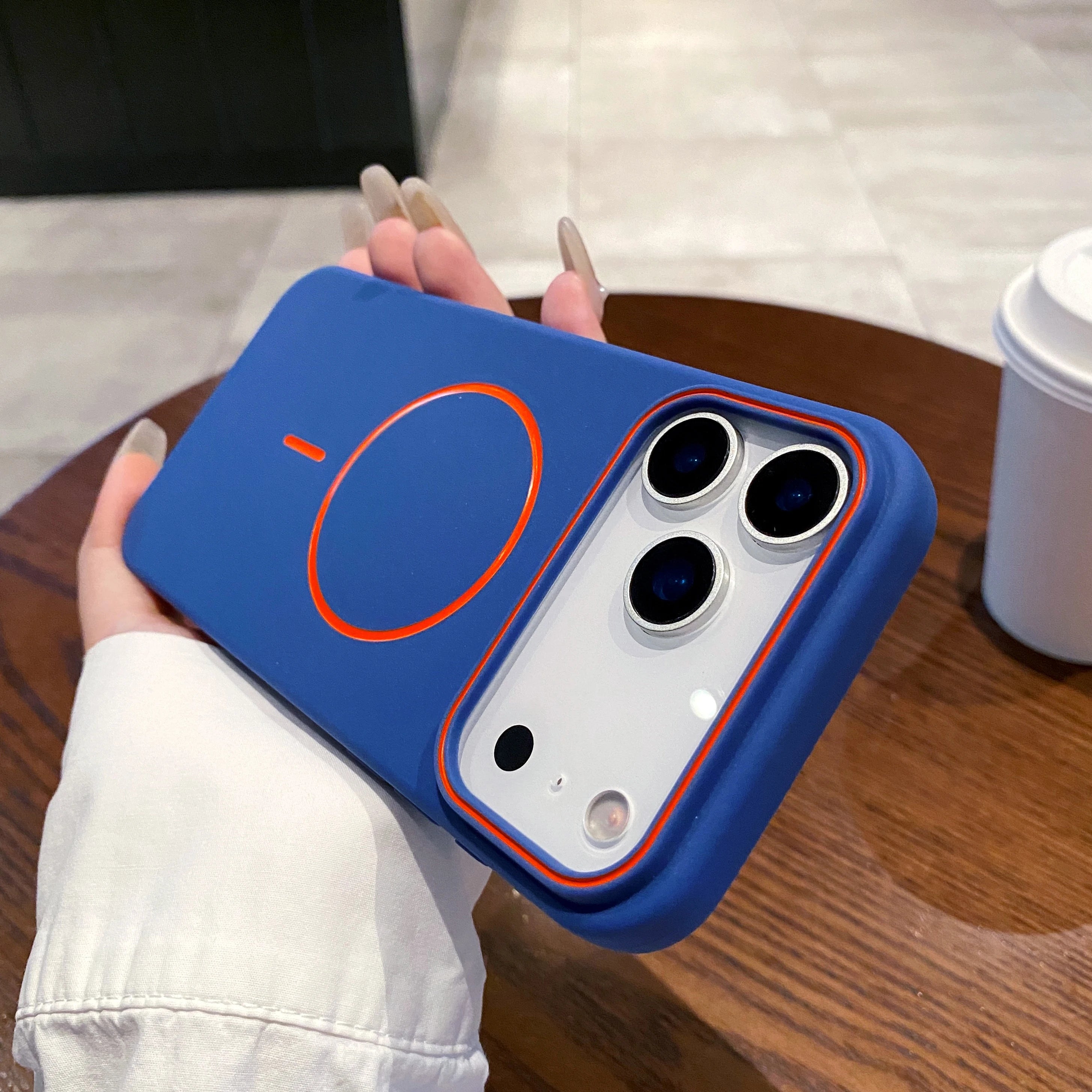 Etui Magnetyczne na iPhone 🧲✨ MagSafe | Matowe