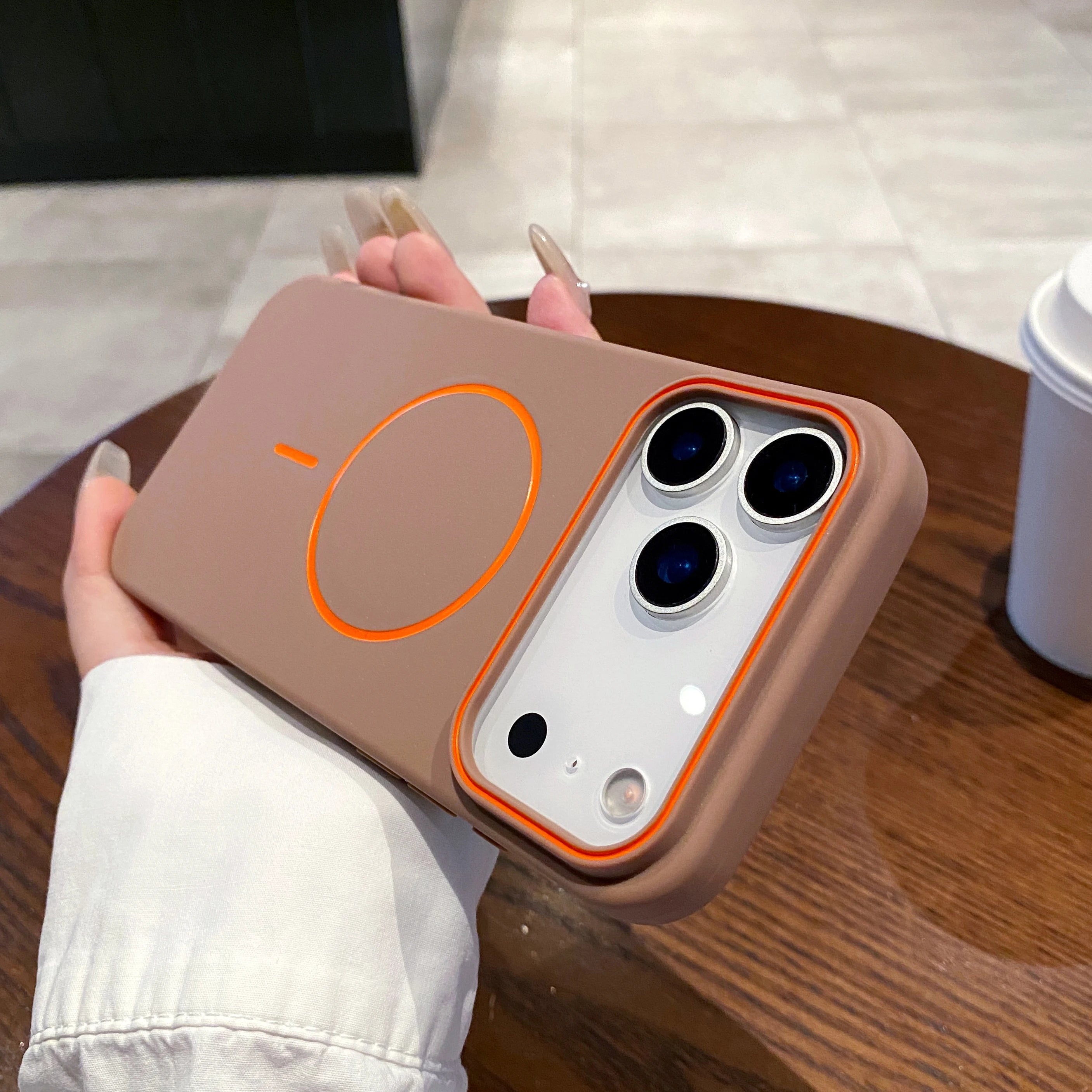 Etui Magnetyczne na iPhone 🧲✨ MagSafe | Matowe
